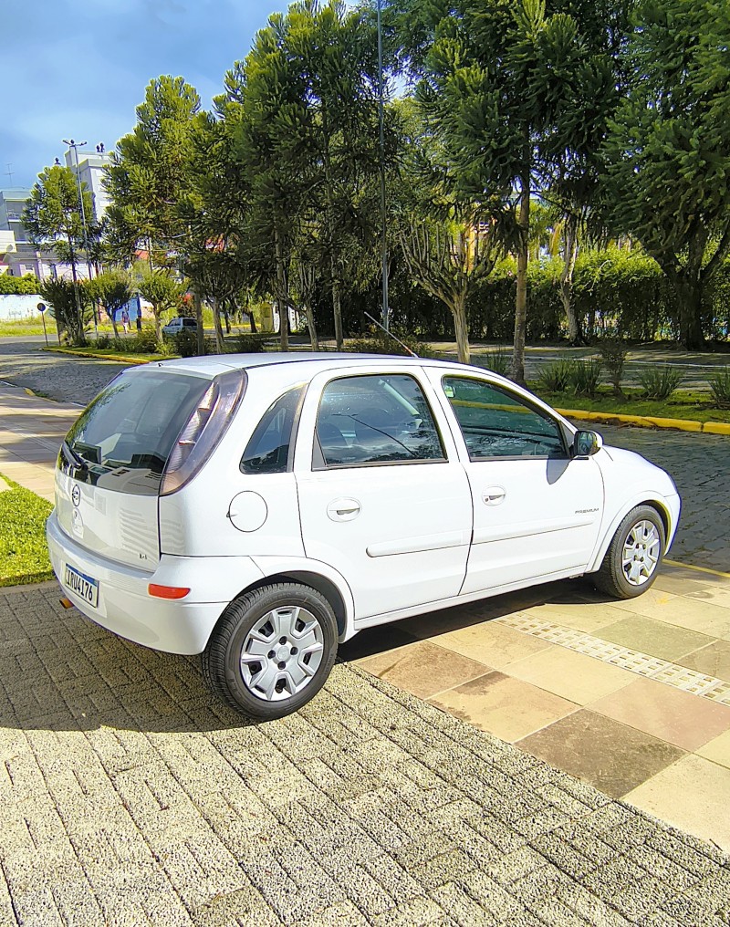 CORSA 1.4 MPFI PREMIUM 8V FLEX 4P MANUAL - 2011 - FARROUPILHA