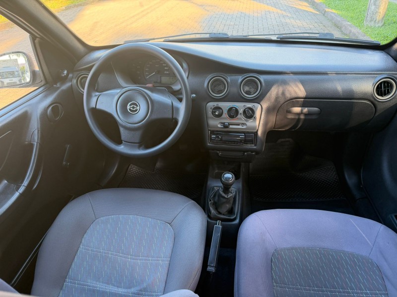 CELTA 1.0 MPFI 8V GASOLINA 4P MANUAL - 2003 - CAXIAS DO SUL