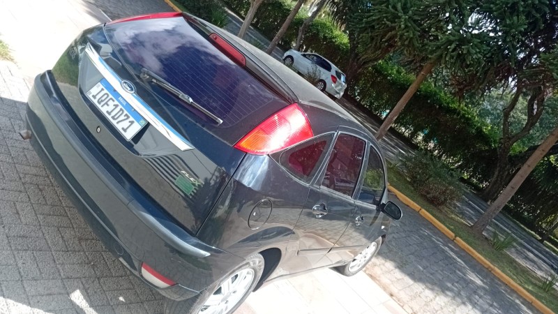 FOCUS 1.6 GLX 8V FLEX 4P MANUAL - 2009 - FARROUPILHA