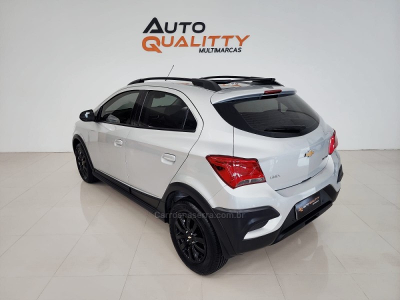 ONIX 1.4 MPFI ACTIV 8V FLEX 4P MANUAL - 2019 - CAXIAS DO SUL