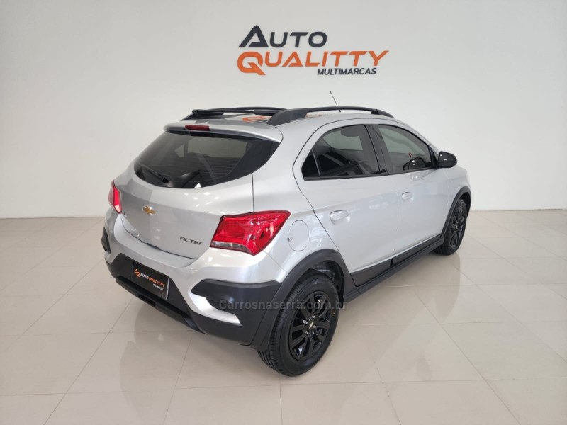 ONIX 1.4 MPFI ACTIV 8V FLEX 4P MANUAL - 2019 - CAXIAS DO SUL
