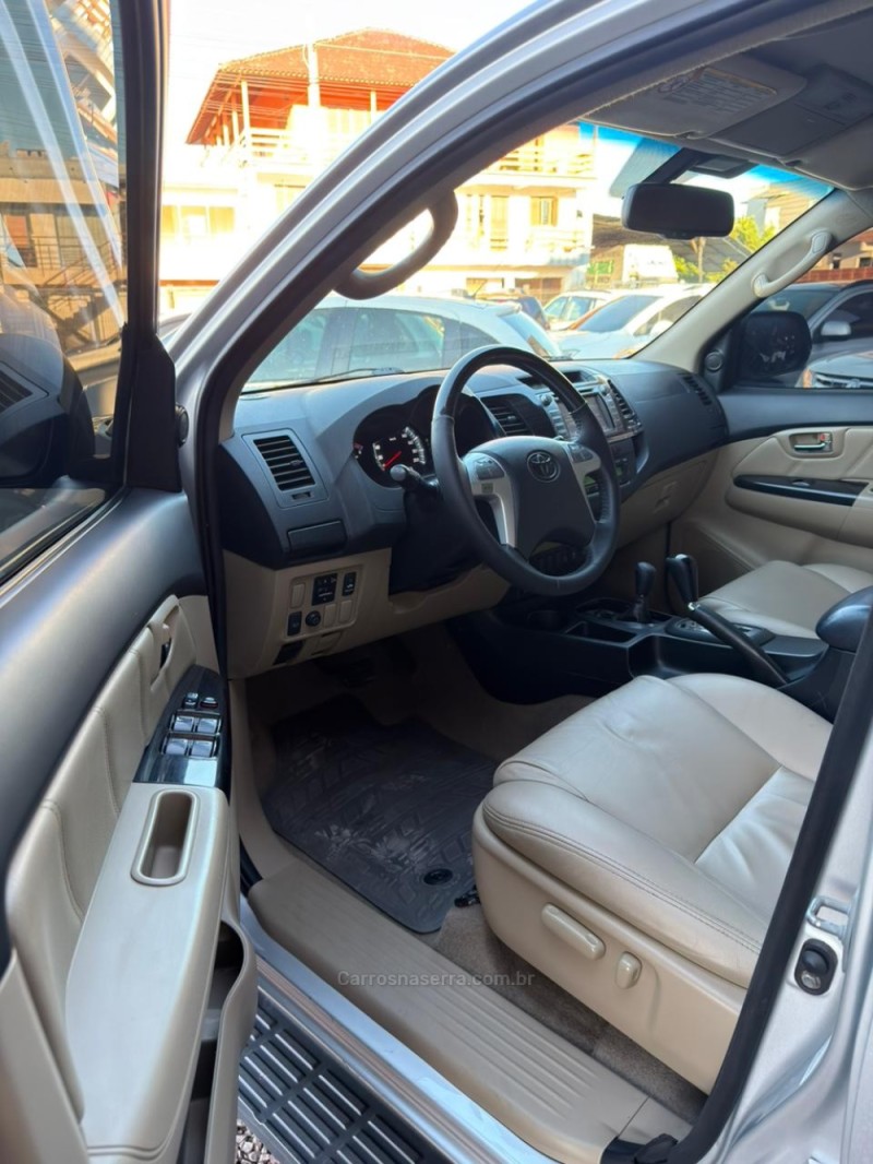 HILUX SW4 3.0 SRV 4X4 16V TURBO INTERCOOLER DIESEL 4P AUTOMÁTICO - 2014 - LAJEADO