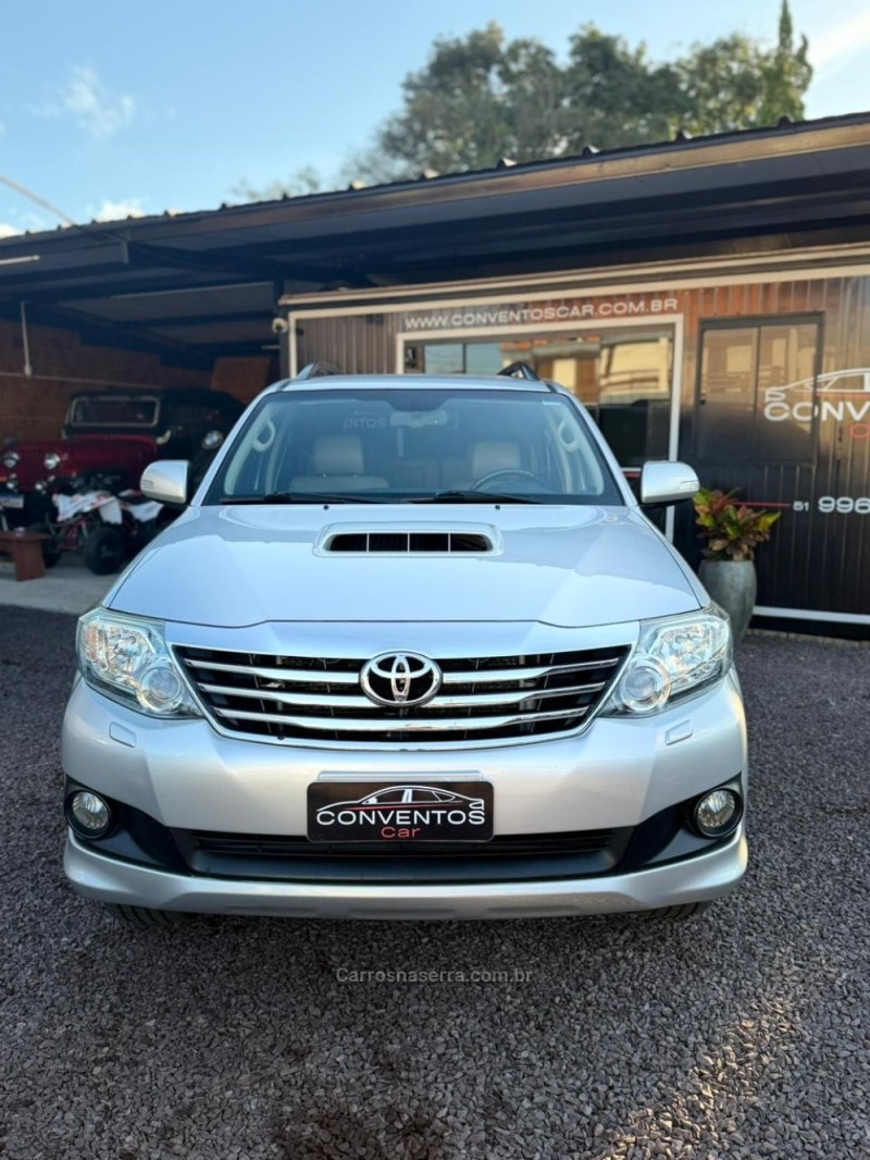 HILUX SW4 3.0 SRV 4X4 16V TURBO INTERCOOLER DIESEL 4P AUTOMÁTICO - 2014 - LAJEADO