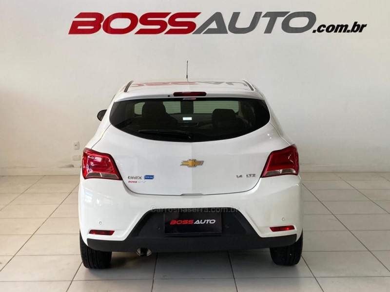 ONIX 1.4 MPFI LTZ 8V FLEX 4P MANUAL - 2018 - CAXIAS DO SUL