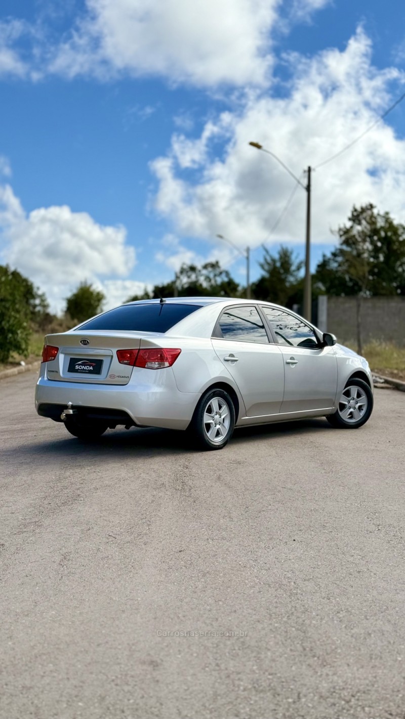 CERATO 1.6 EX3 SEDAN 16V GASOLINA 4P MANUAL - 2011 - FLORES DA CUNHA