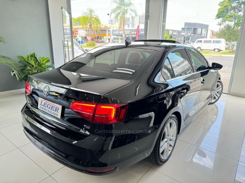 JETTA 2.0 TSI HIGHLINE 211CV GASOLINA 4P DSG - 2016 - SãO LEOPOLDO