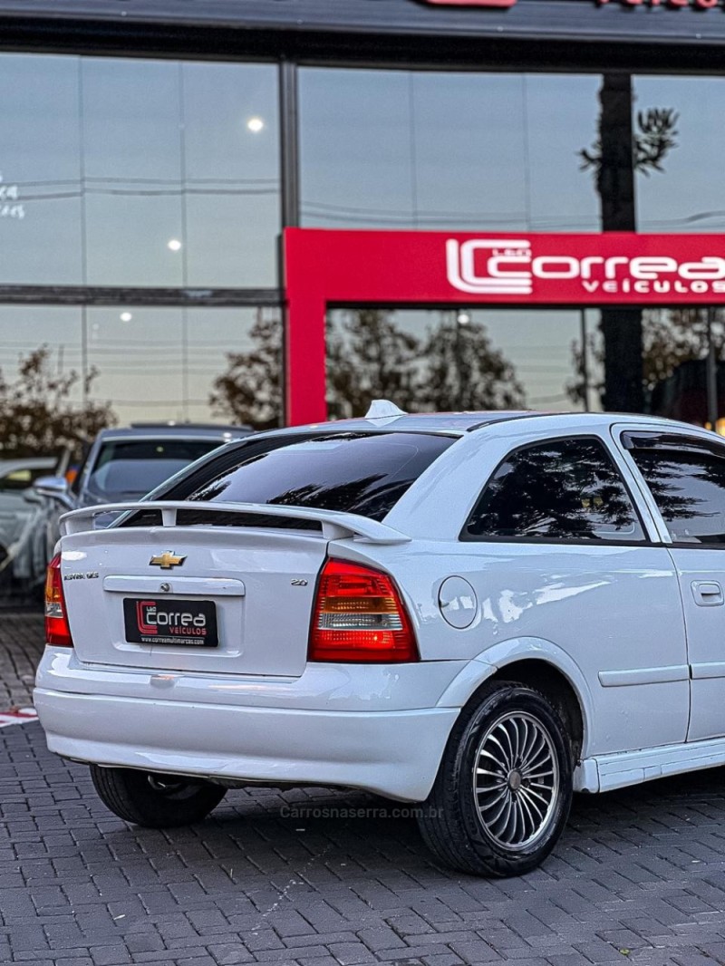 ASTRA 2.0 MPFI 16V GASOLINA 2P MANUAL - 2000 - CANELA