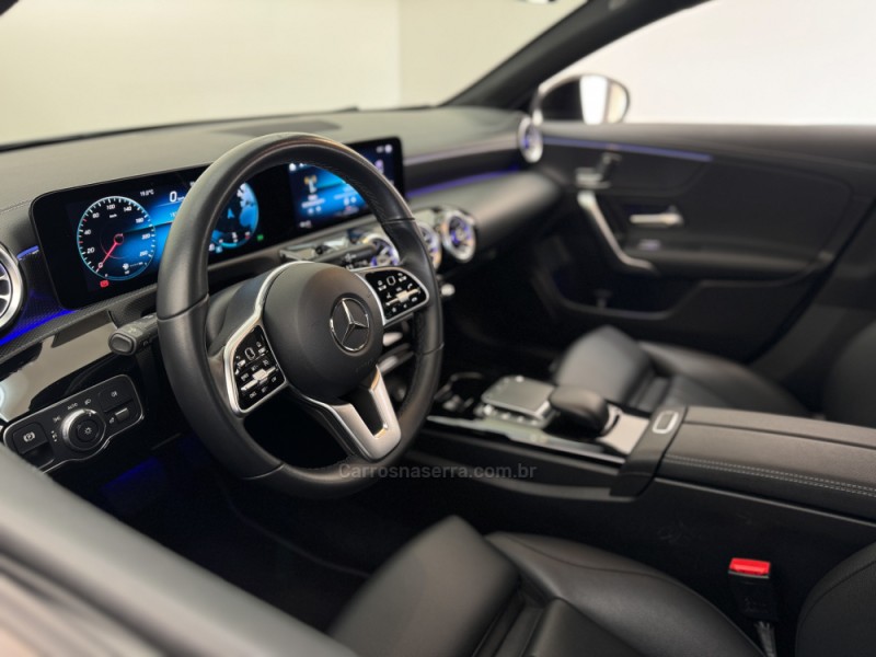 CLA 250 2.0 SPORT 16V TURBO GASOLINA 4P AUTOMÁTICO - 2022 - CARLOS BARBOSA