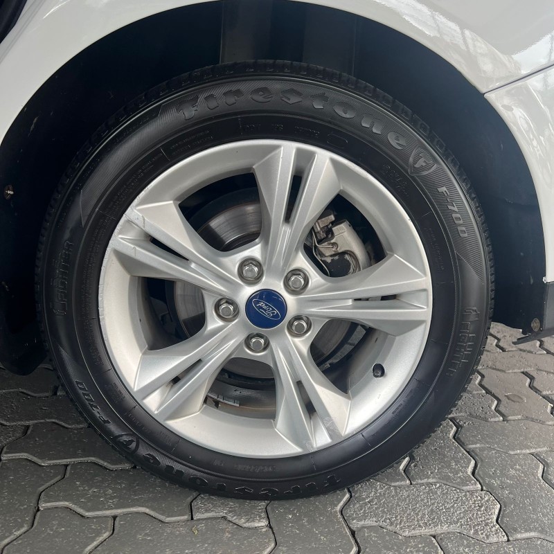 FOCUS 1.6 SE 16V FLEX 4P MANUAL - 2016 - CAXIAS DO SUL