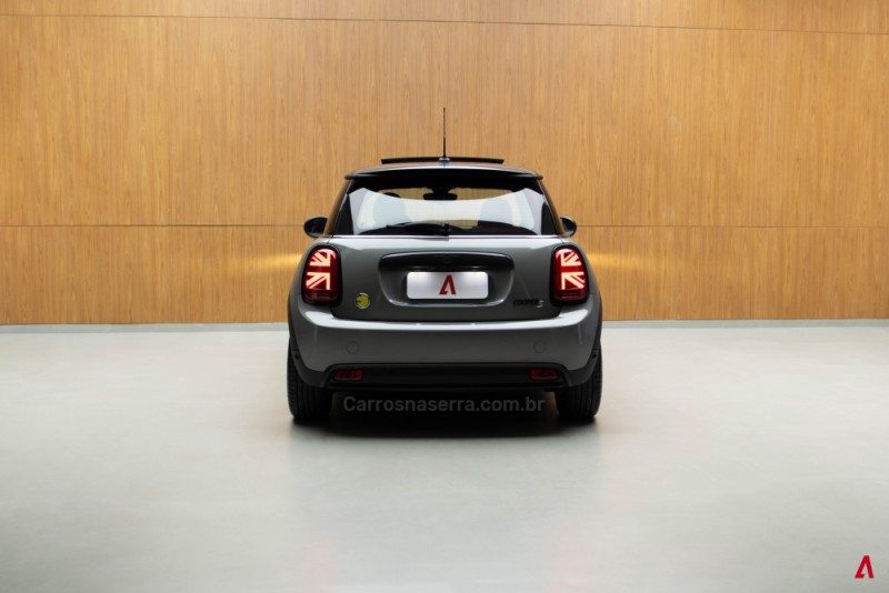 COOPER S E TOP 184CV ELÉTRICO 2P AUTOMÁTICO - 2022 - GARIBALDI