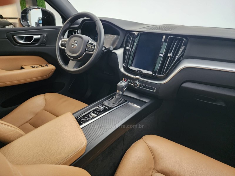 XC60 2.0 T5 MOMENTUM GASOLINA 4P AUTOMÁTICO - 2020 - CAXIAS DO SUL