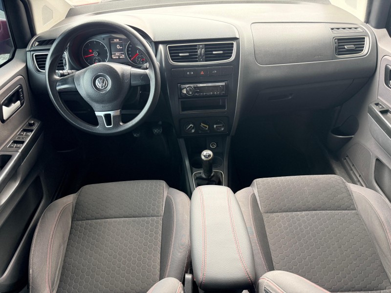 CROSSFOX 1.6 MI FLEX 8V 4P MANUAL - 2013 - TRêS COROAS