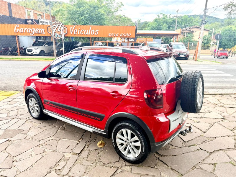 CROSSFOX 1.6 MI FLEX 8V 4P MANUAL - 2013 - TRêS COROAS