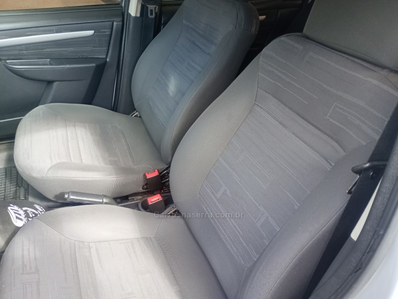 PRISMA 1.4 MPFI MAXX 8V FLEX 4P MANUAL - 2011 - FARROUPILHA