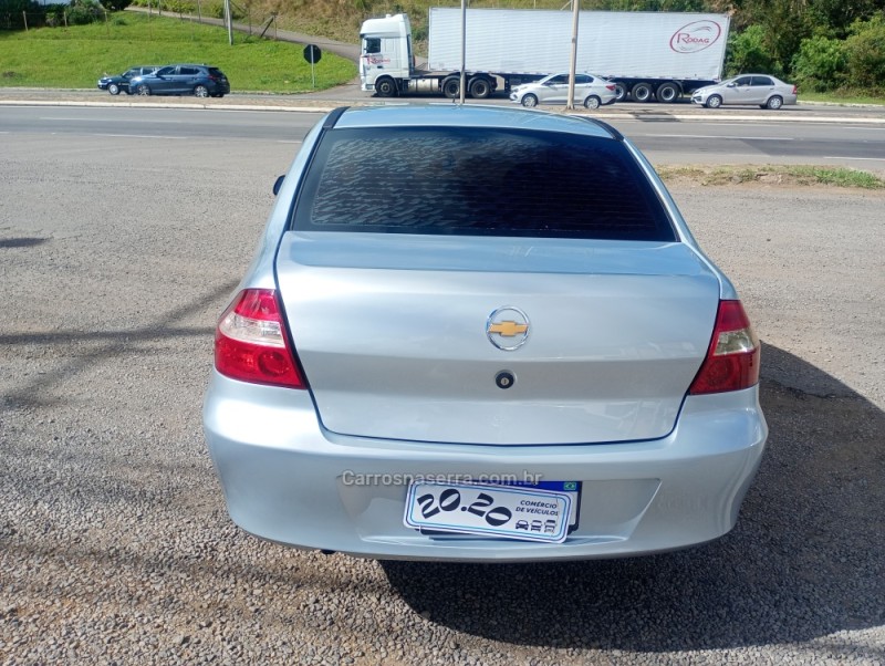 PRISMA 1.4 MPFI MAXX 8V FLEX 4P MANUAL - 2011 - FARROUPILHA