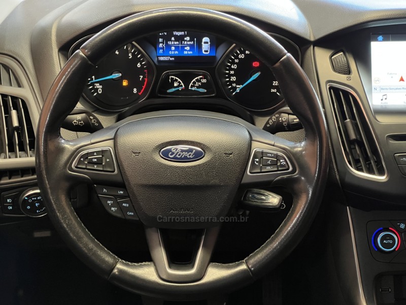 FOCUS 1.6 SE PLUS 16V FLEX 4P MANUAL - 2017 - BENTO GONçALVES