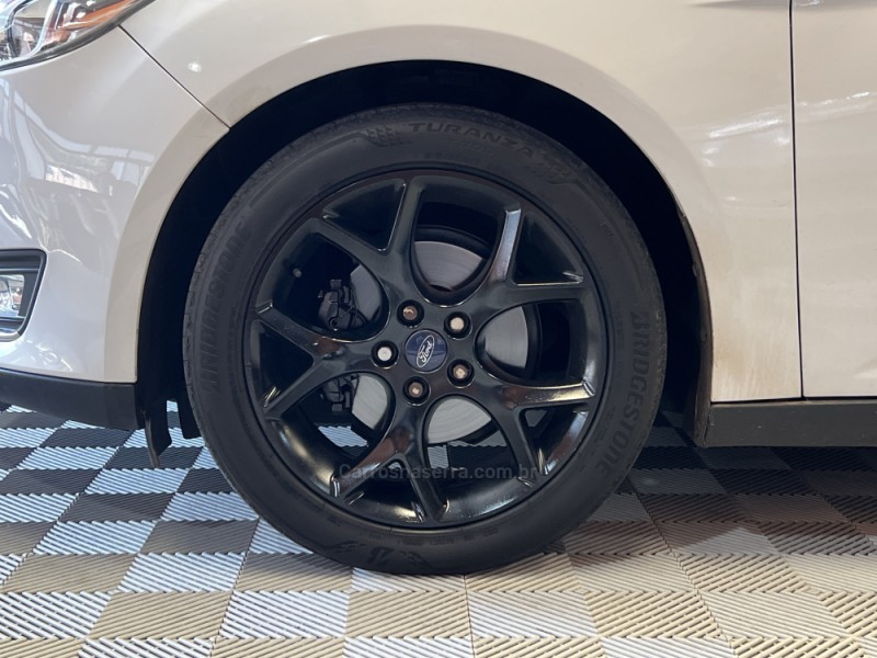 FOCUS 1.6 SE PLUS 16V FLEX 4P MANUAL - 2017 - BENTO GONçALVES