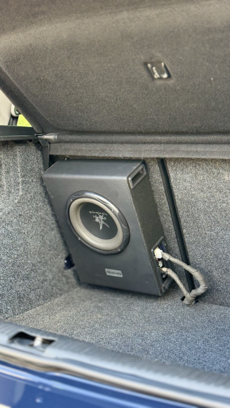 GOLF 2.0 MI COMFORTLINE 8V GASOLINA 4P MANUAL - 2001 - FLORES DA CUNHA