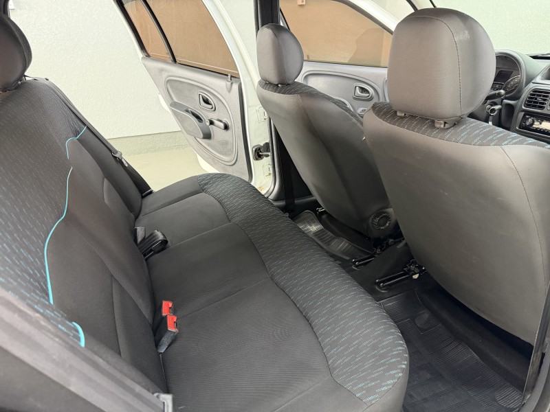 CLIO 1.0 EXPRESSION 16V FLEX 4P MANUAL - 2015 - CAXIAS DO SUL