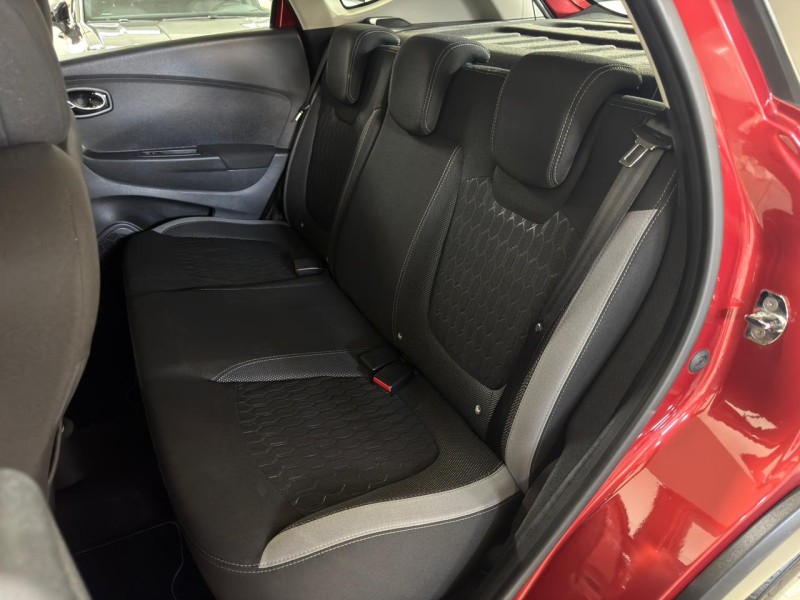 CAPTUR 1.6 16V FLEX ZEN AUTOMÁTICO - 2018 - CAXIAS DO SUL