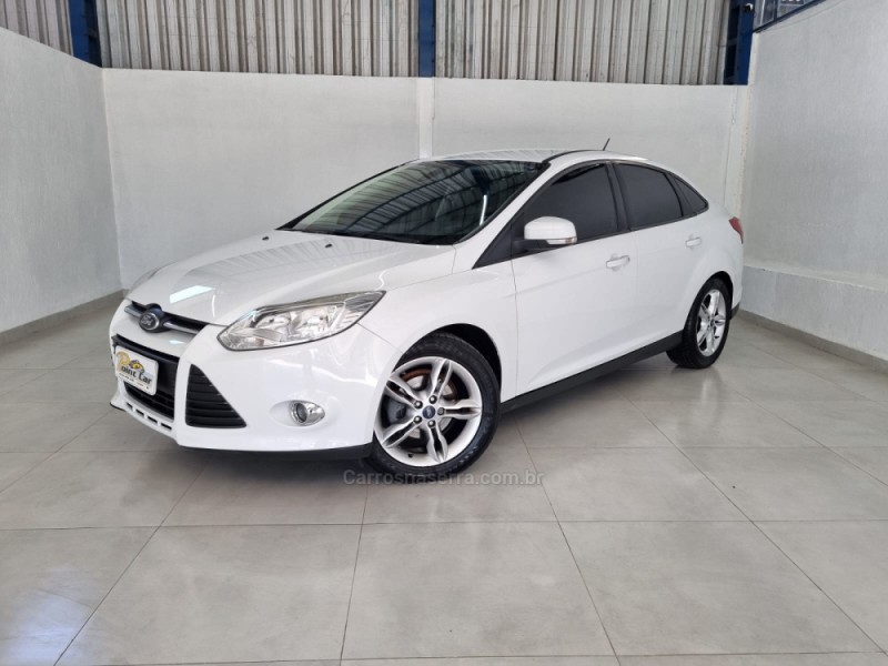 FOCUS 2.0 SE SEDAN 16V FLEX 4P AUTOMÁTICO - 2015 - VACARIA