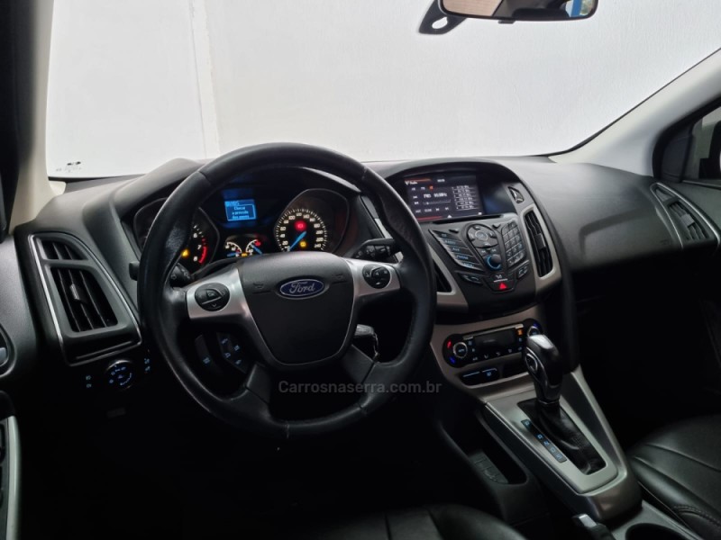 FOCUS 2.0 SE SEDAN 16V FLEX 4P AUTOMÁTICO - 2015 - VACARIA