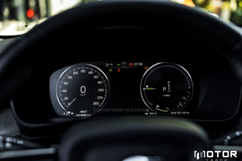 XC 40 1.5 T5 GASOLINA RECHARGE INSCRIPTION 4P AUTOMÁTICO - 2021 - PORTO ALEGRE