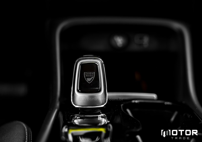 XC 40 1.5 T5 GASOLINA RECHARGE INSCRIPTION 4P AUTOMÁTICO - 2021 - PORTO ALEGRE