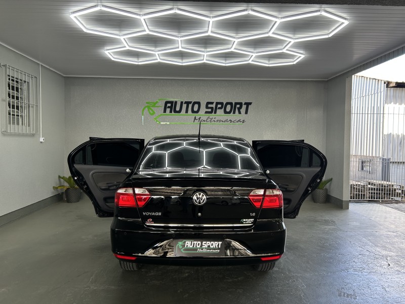 VOYAGE 1.6 MI HIGHLINE 8V FLEX 4P MANUAL - 2014 - CAXIAS DO SUL