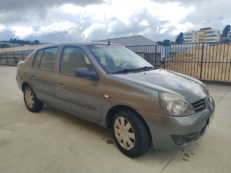clio 1.0 authentique sedan 16v gasolina 4p manual 2005 farroupilha
