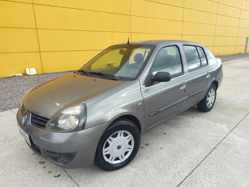 CLIO 1.0 AUTHENTIQUE SEDAN 16V GASOLINA 4P MANUAL - 2005 - FARROUPILHA