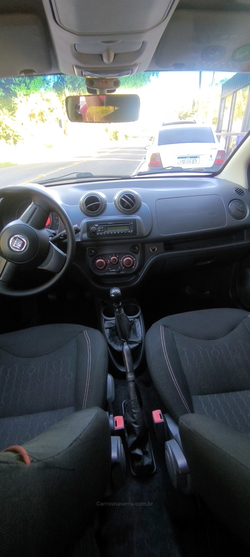 UNO 1.4 EVO SPORTING 8V FLEX 4P MANUAL - 2013 - SãO PEDRO DA SERRA