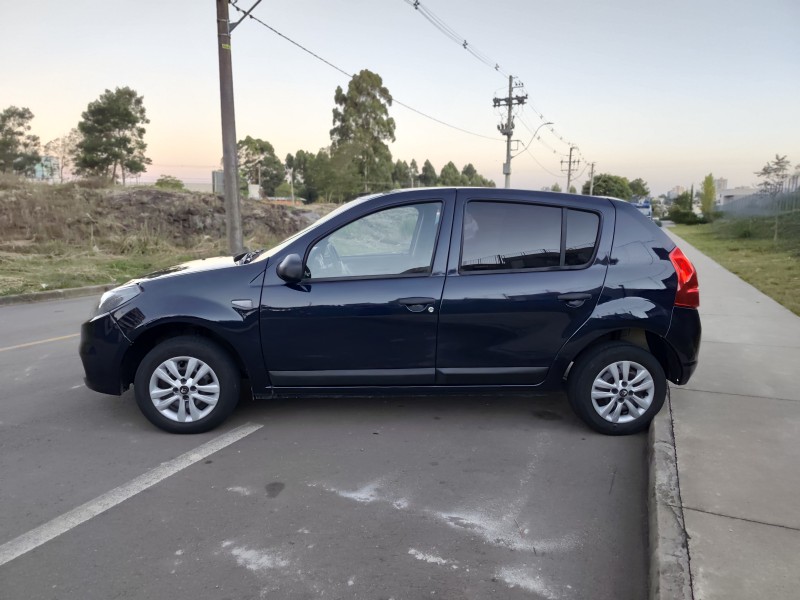 SANDERO 1.0 AUTHENTIQUE 16V FLEX 4P MANUAL - 2014 - CAXIAS DO SUL