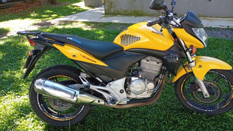 CB 300R  - 2012 - FARROUPILHA