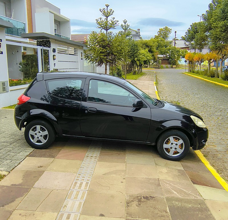 KA 1.0 MPI 8V FLEX 2P MANUAL - 2011 - FARROUPILHA