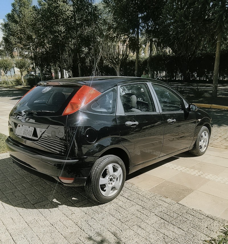 FOCUS 1.6 GLX 8V FLEX 4P MANUAL - 2007 - FARROUPILHA