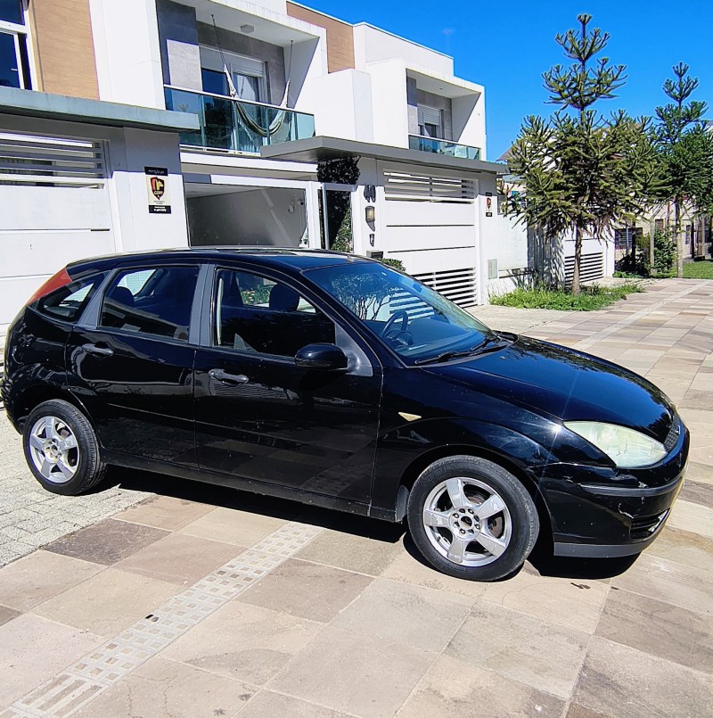 FOCUS 1.6 GLX 8V FLEX 4P MANUAL - 2007 - FARROUPILHA