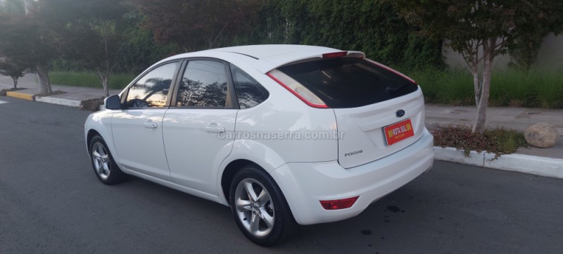 FOCUS 2.0 GLX 16V FLEX 4P MANUAL - 2009 - FARROUPILHA