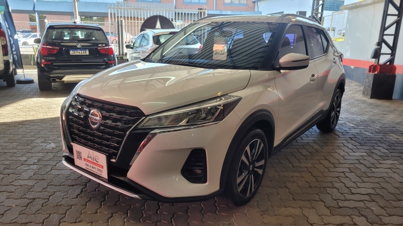 kicks 1.6 advance 16v flex 4p automatico 2022 garibaldi