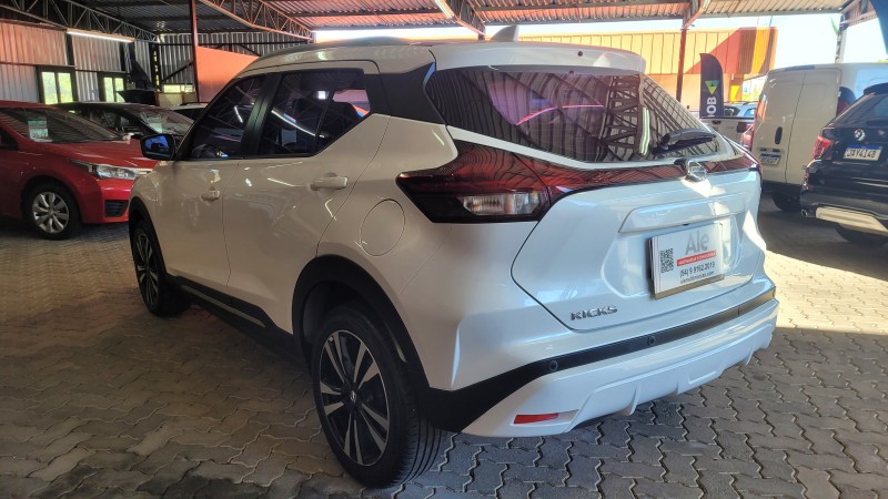 KICKS 1.6 ADVANCE 16V FLEX 4P AUTOMÁTICO - 2022 - GARIBALDI