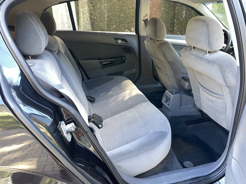 VECTRA 2.0 MPFI ELEGANCE 8V 140CV FLEX 4P AUTOMÁTICO - 2011 - CAXIAS DO SUL