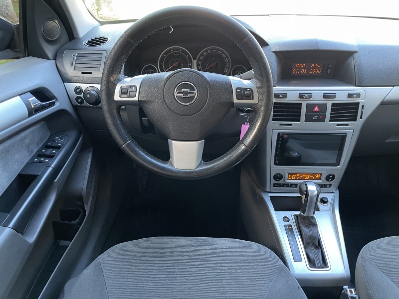 VECTRA 2.0 MPFI ELEGANCE 8V 140CV FLEX 4P AUTOMÁTICO - 2011 - CAXIAS DO SUL