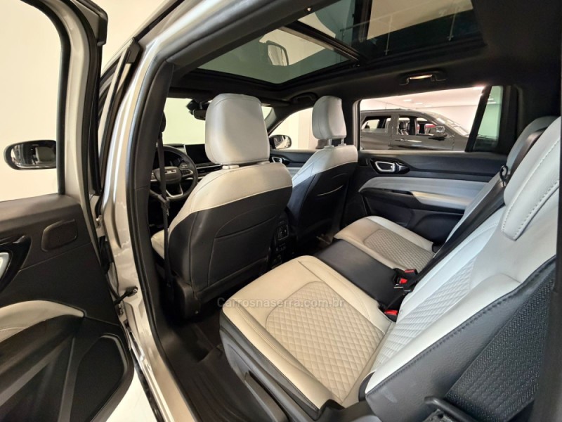 COMMANDER 1.3 OVERLAND T270 16V 4X2 TURBO FLEX 4P AUTOMÁTICO - 2022 - BENTO GONçALVES