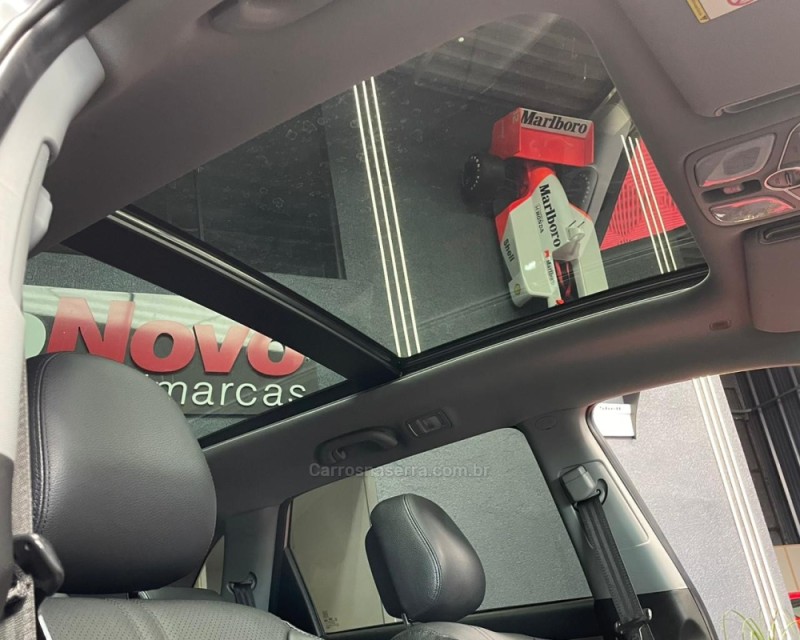 SORENTO EX 3.5 L V6 4X4 AUTOMÁTICO - 2015 - VACARIA