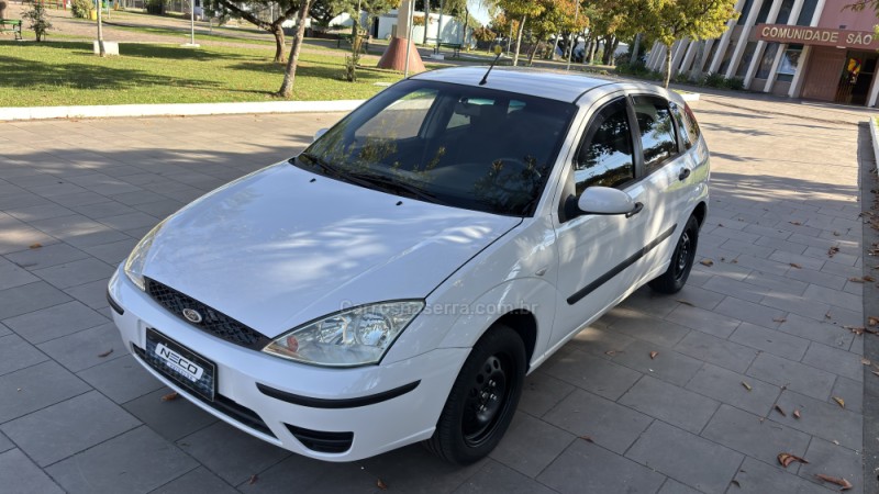 FOCUS 1.6 GL 8V GASOLINA 4P MANUAL - 2005 - BENTO GONçALVES