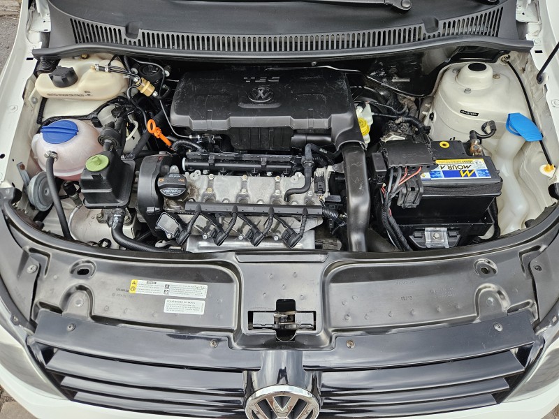 FOX 1.0 MI 8V FLEX 4P MANUAL - 2013 - CAXIAS DO SUL