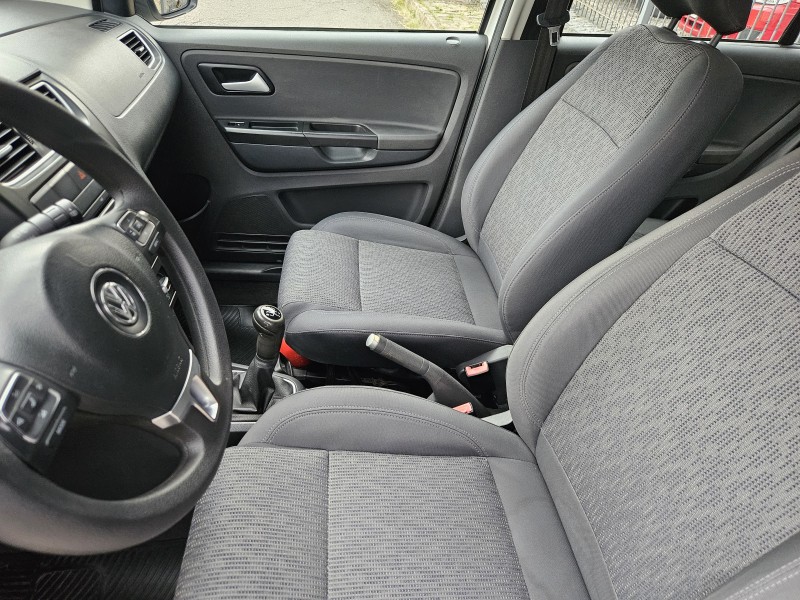 FOX 1.0 MI 8V FLEX 4P MANUAL - 2013 - CAXIAS DO SUL