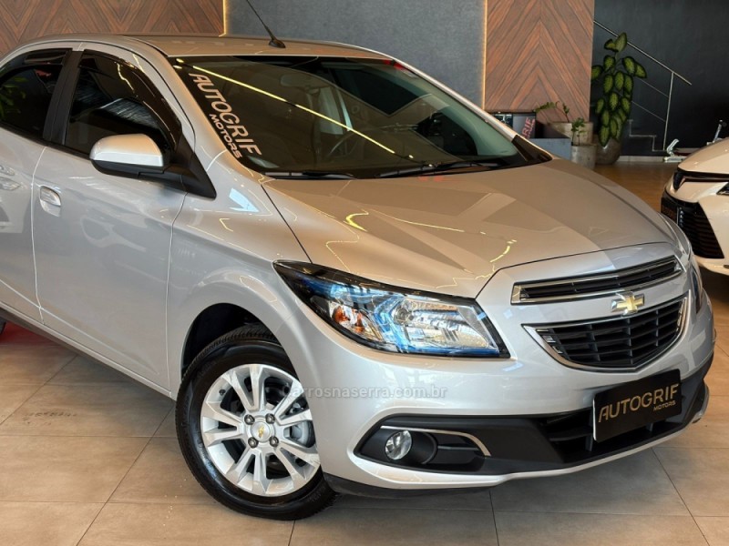 PRISMA 1.4 MPFI LTZ 8V FLEX 4P AUTOMÁTICO - 2015 - CAMPO BOM