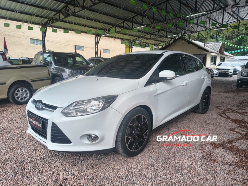 FOCUS 2.0 TITANIUM 16V FLEX 4P AUTOMÁTICO