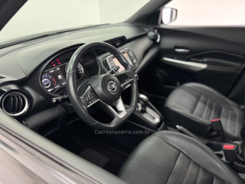 KICKS 1.6 16V FLEX SL 4P XTRONIC - 2017 - CARLOS BARBOSA